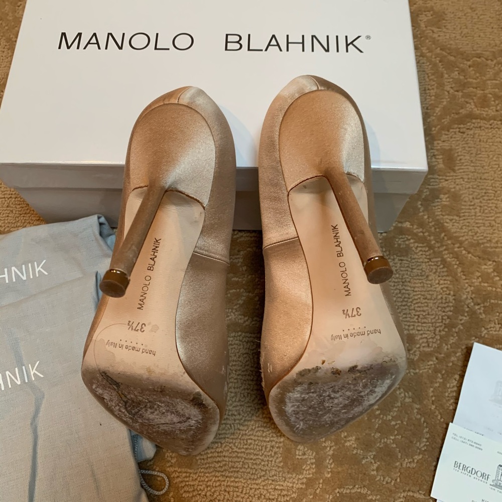 Manolo Blahnik hangisi champagne satin pumps - Picture 5 of 8